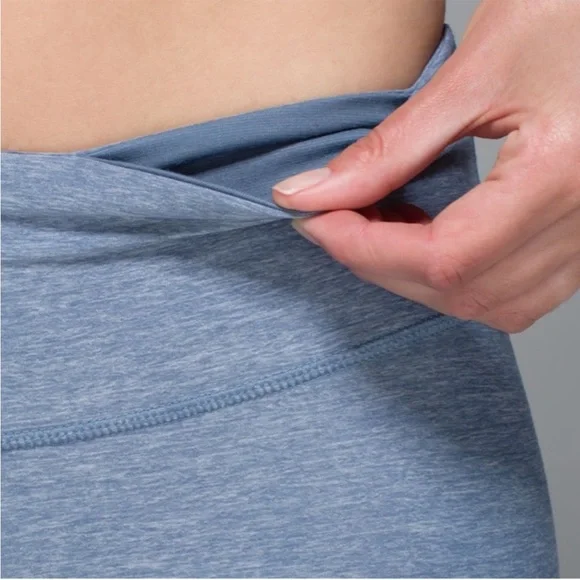 Lululemon Wunder Under Crop II *Full-On Luon - Picture 5 of 10